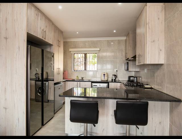 3 BEDROOM TOWNHOUSE FOR SALE IN MORNINGSIDE